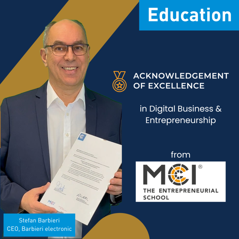 Unser CEO Stefan Barbieri erhält vom MCI Innsbruck die Anerkennung für hervorragende Leistungen