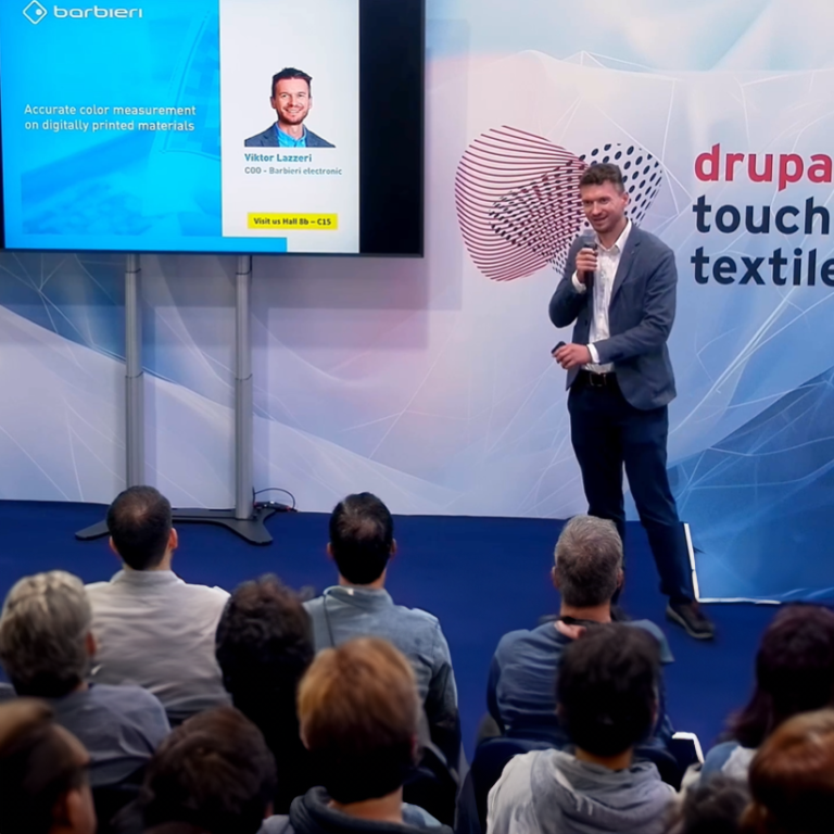 Präzision in der Farbmesstechnik: Einblicke vom DRUPA 2024 Touchpoint Textile