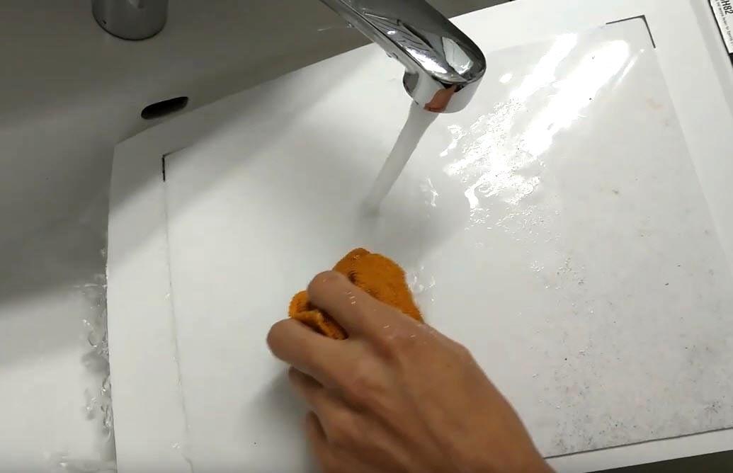 Close-up of the adhesive surface of the C5H82 sticky mat sample holder